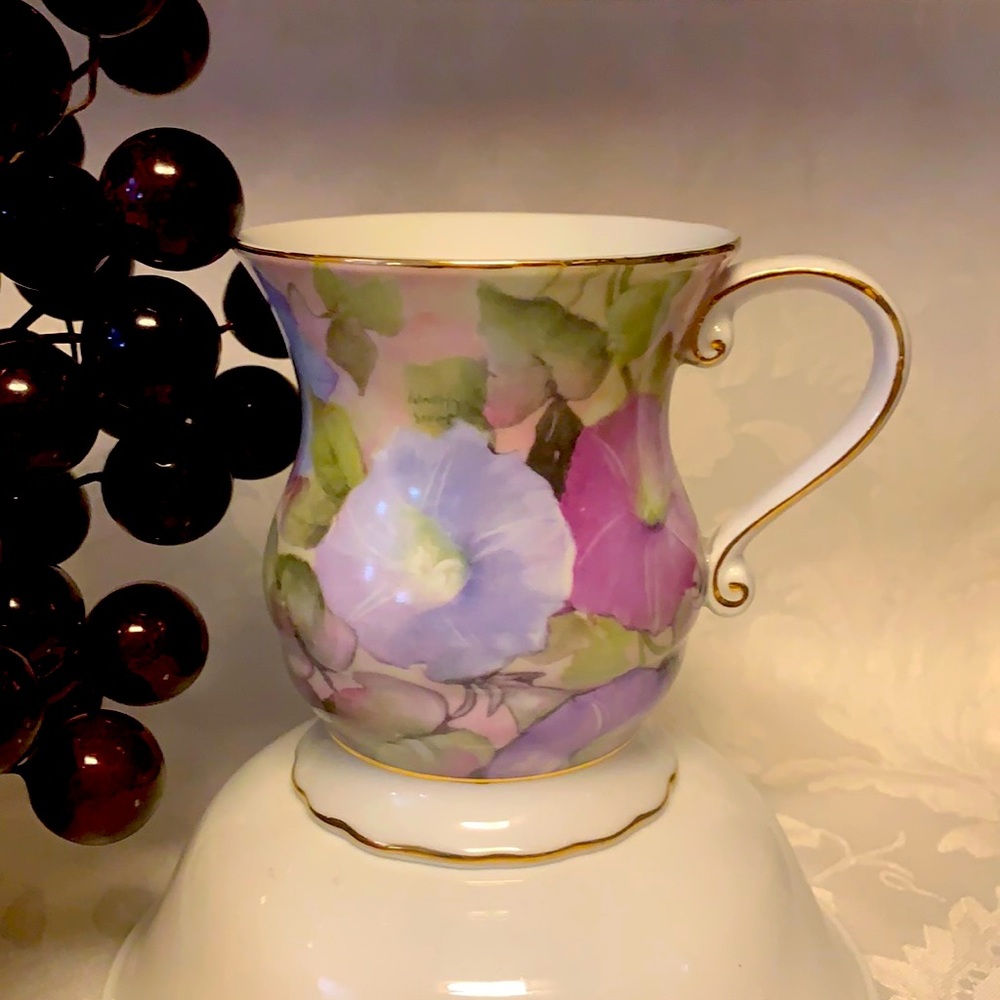 Nantucket floral cup
